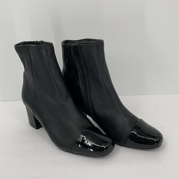 Steve Madden Jaslynn black leather ankle boot shoe spectator chunky heel 6 - Picture 2 of 7